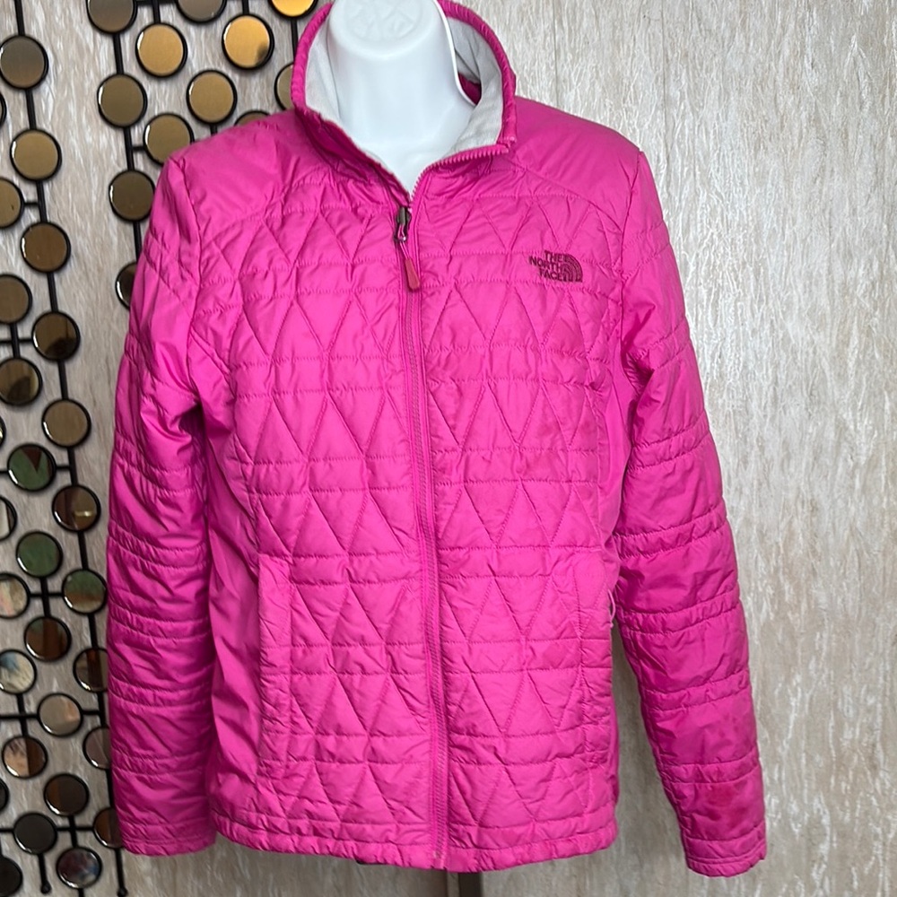 The North Face women Fuchsia Quilted Puffer Jacket